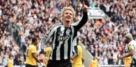 爱游戏体育乌加特里斯本竞技中场搭档